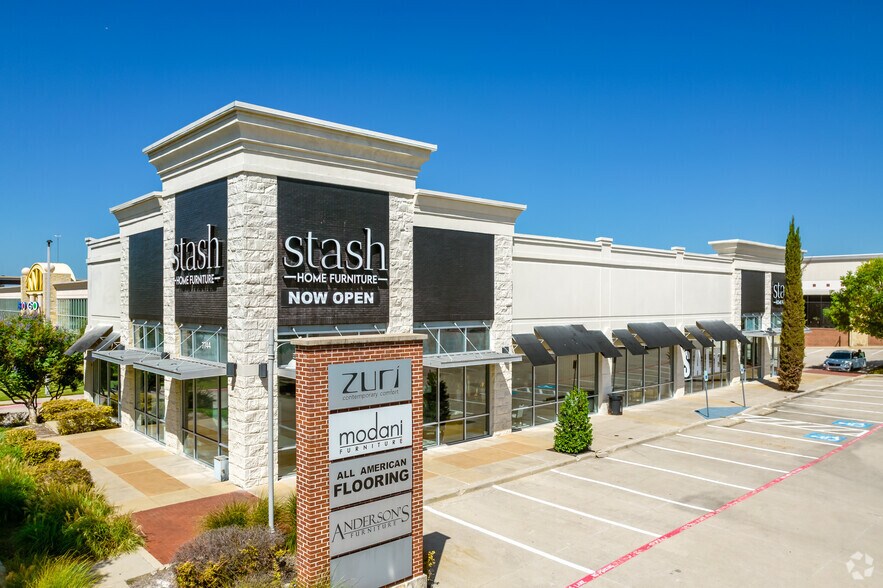 8008 State Highway 121, Frisco, TX à louer - Photo du bâtiment - Image 2 de 24
