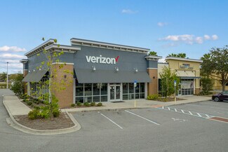 Plus de détails pour 16701-16727 E Colonial Dr, Orlando, FL - Commerce de détail à louer