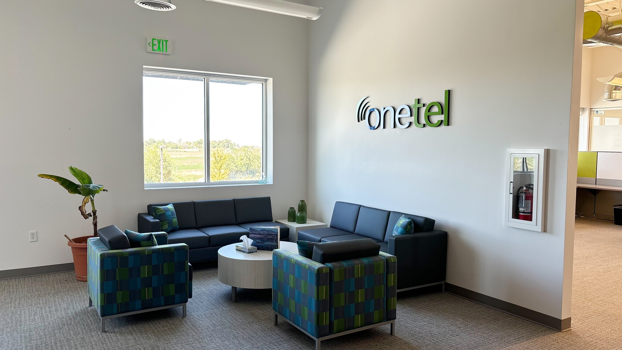 261 River Bend Way, North Salt Lake, UT for lease Interior Photo- Image 1 of 5