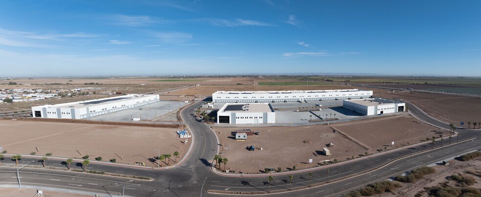 1749 Gateway Rd, Calexico, CA à louer - Photo du bâtiment - Image 3 de 27