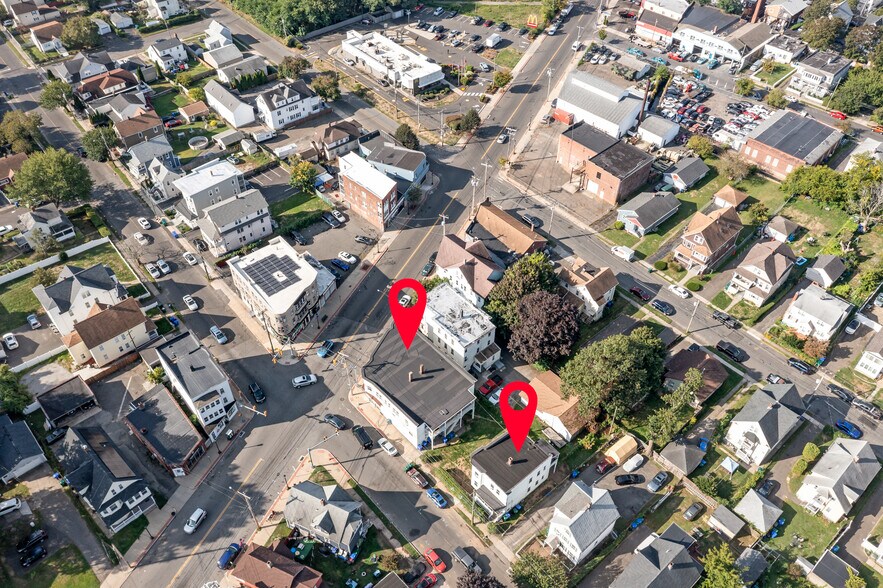 2336-2342 Barnum Ave, Stratford, CT à vendre - Photo du bâtiment - Image 1 de 10