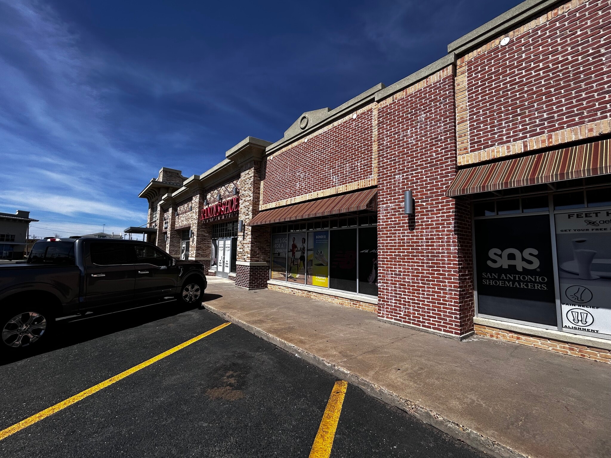 2401-2493 Interstate 40 W, Amarillo, TX for lease Interior Photo- Image 1 of 2