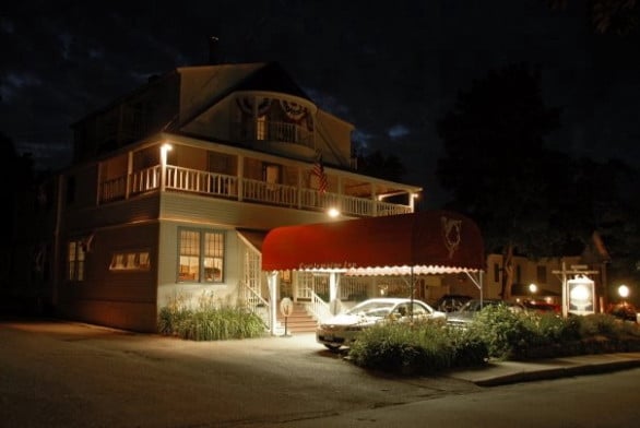 39 Holland Ave, Bar Harbor, ME à vendre - Photo du bâtiment - Image 2 de 2
