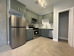 10963 San Pablo Ave, El Cerrito, CA à louer Photo intérieure- Image 2 de 5