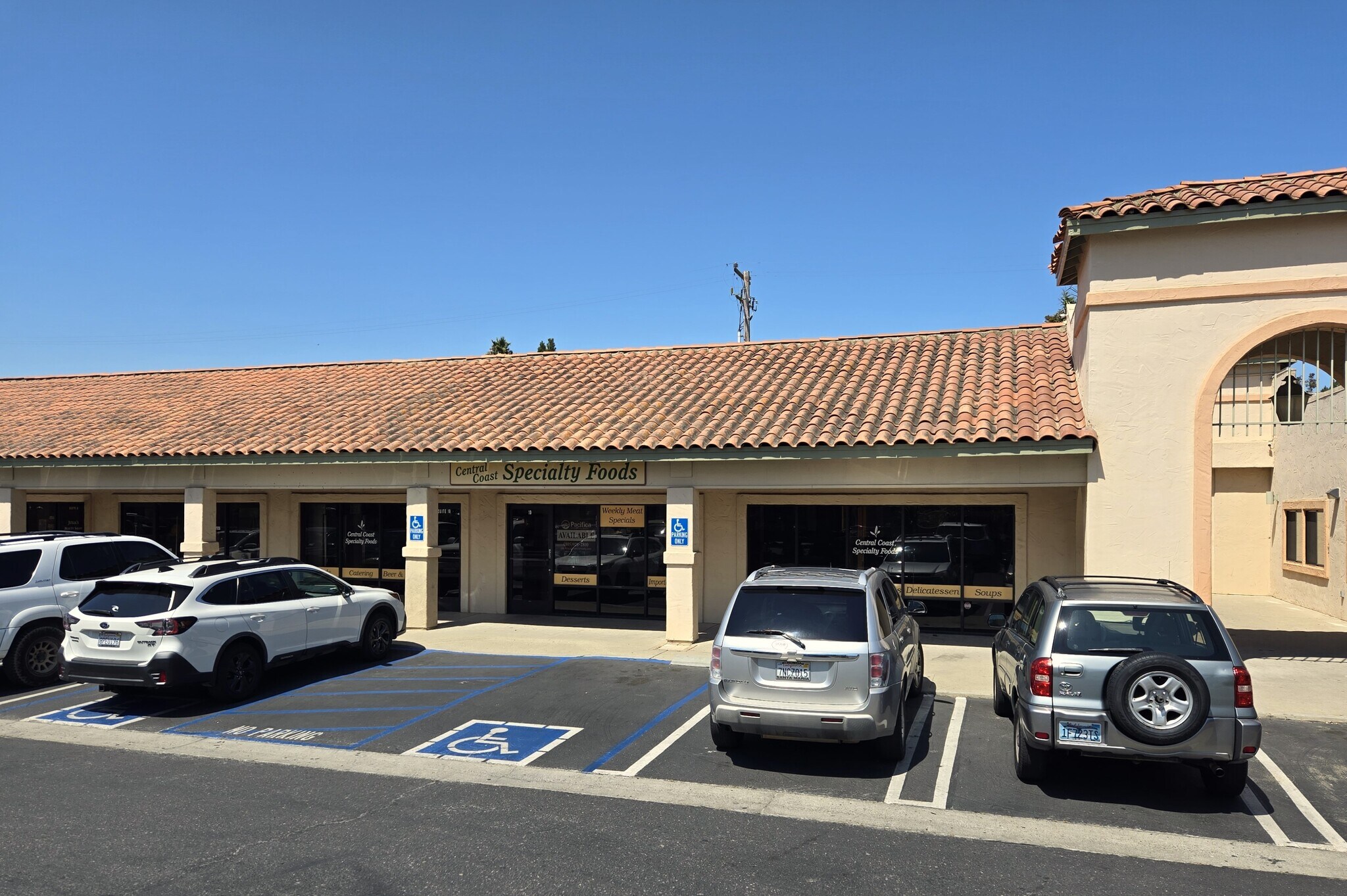 115 E College Ave, Lompoc, CA à vendre Photo du bâtiment- Image 1 de 1