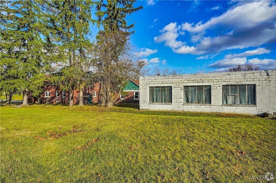 11725 Big Tree Rd, East Aurora, NY à vendre Photo principale- Image 1 de 10