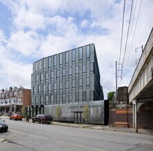 5013 Springfield Ave, Philadelphia, PA à louer Photo du bâtiment- Image 1 de 3