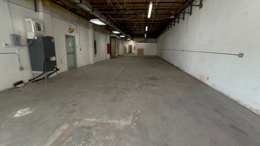 6400 S Orange Ave, Orlando, FL à louer - Photo du bâtiment - Image 3 de 5