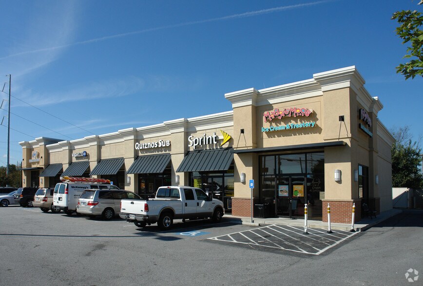 4468 Chamblee Dunwoody Rd, Atlanta, GA à louer - Photo du bâtiment - Image 2 de 5