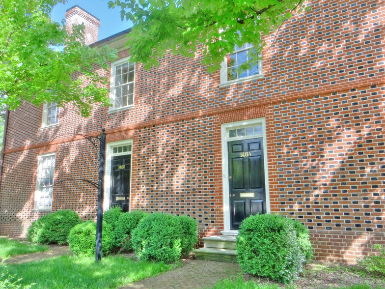 148-150 Jefferson St, Lexington, KY for lease - Building Photo - Image 3 of 10