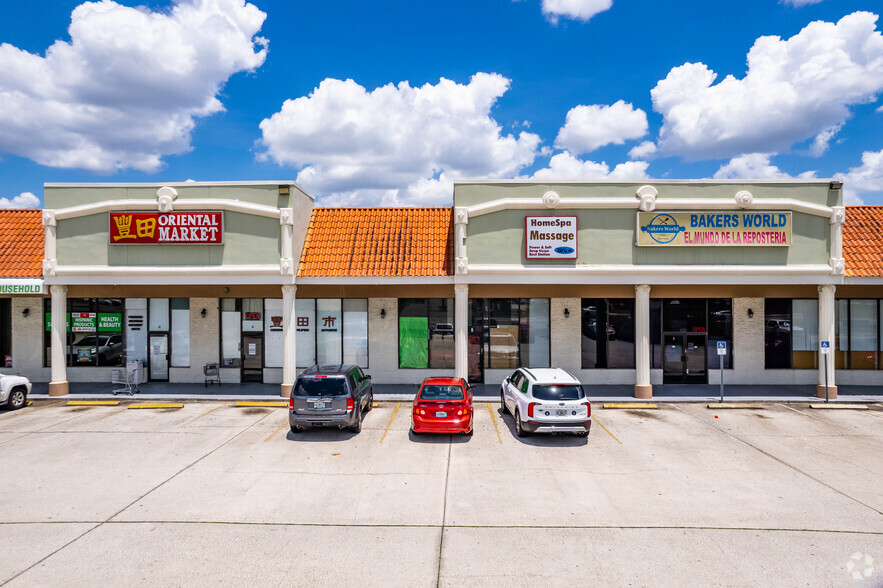 9421 S Orange Blossom Trl, Orlando, FL for lease - Building Photo - Image 3 of 12