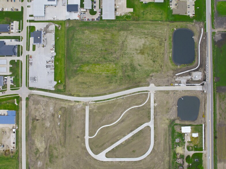 560 Main Ave, Huxley, IA à vendre - Aérien - Image 2 de 8