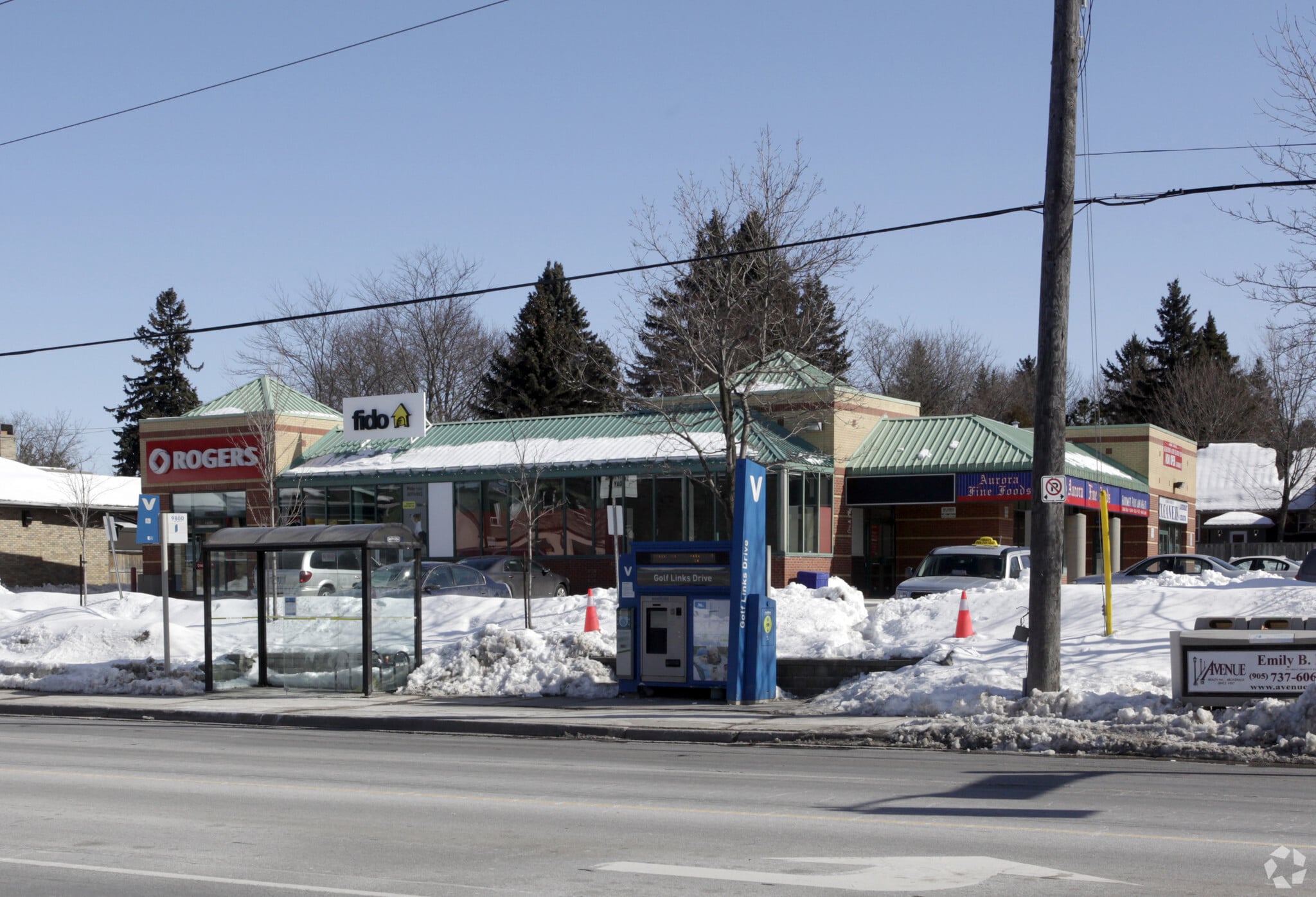 14879 Yonge St, Aurora, ON à louer Photo principale- Image 1 de 4