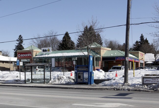 More details for 14879 Yonge St, Aurora, ON - Retail for Lease