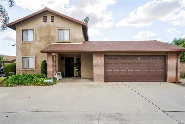 More details for 700 W 2nd St, Azusa, CA - Multifamily for Sale