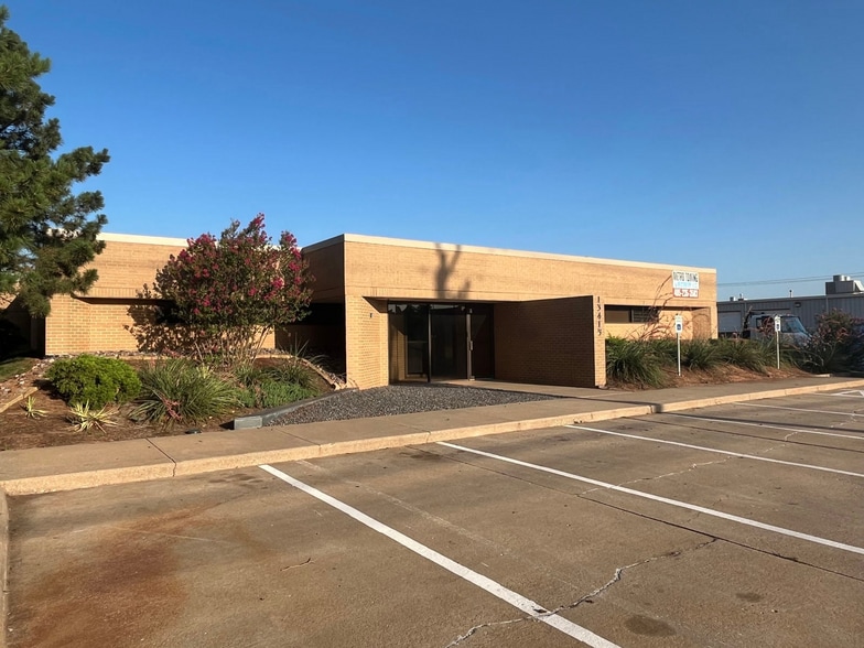 13415 N Santa Fe Ave, Oklahoma City, OK for sale - Building Photo - Image 2 of 9