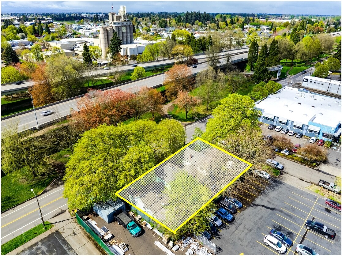 490 W 4th Ave, Eugene, OR à vendre Aérien- Image 1 de 8