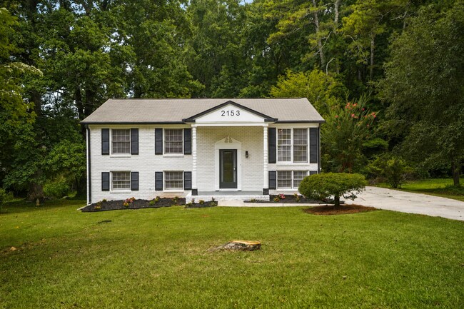 Plus de détails pour 2153 Greenhill Dr SW, Marietta, GA - Multi-résidentiel à vendre