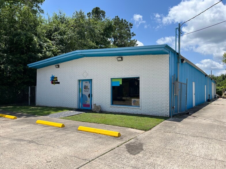 1010 Rayford Rd, Spring, TX for sale - Building Photo - Image 1 of 17