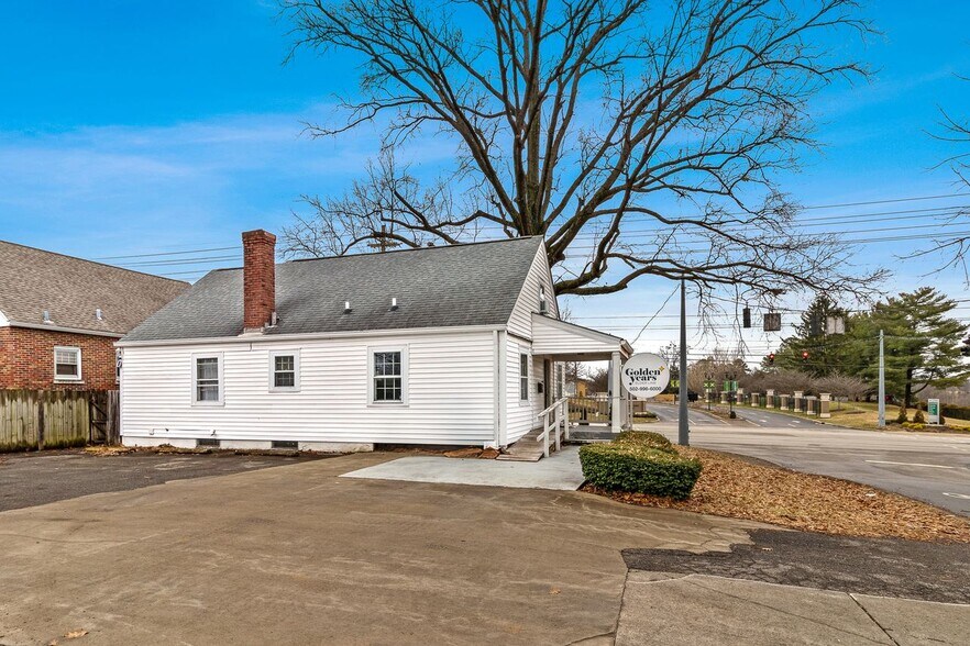 1534 Poplar Level Rd, Louisville, KY à vendre - Photo du bâtiment - Image 3 de 15