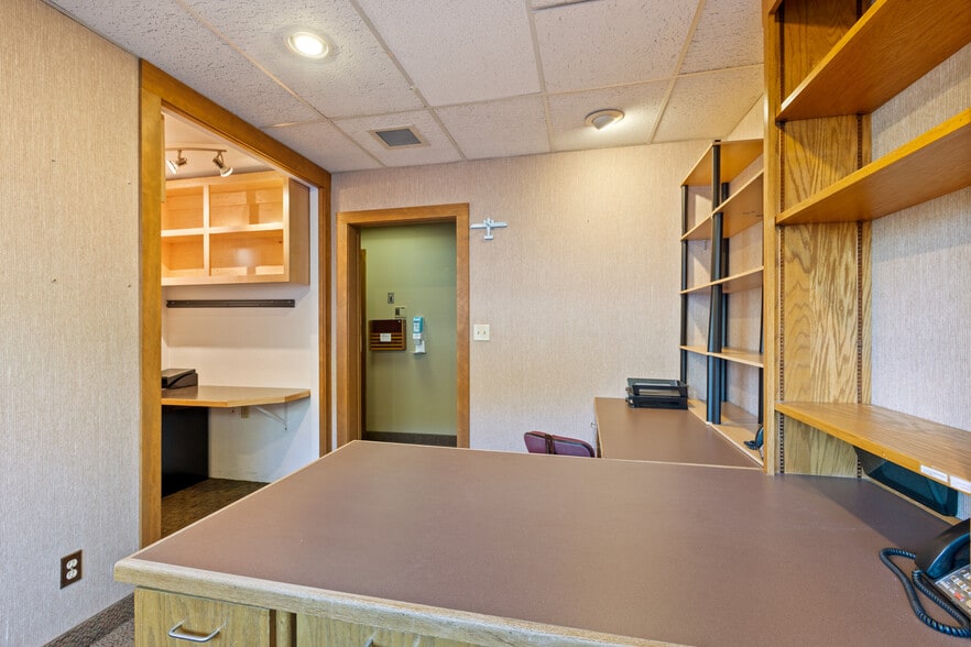 2435 NW Kline St, Roseburg, OR à louer - Photo du bâtiment - Image 3 de 17