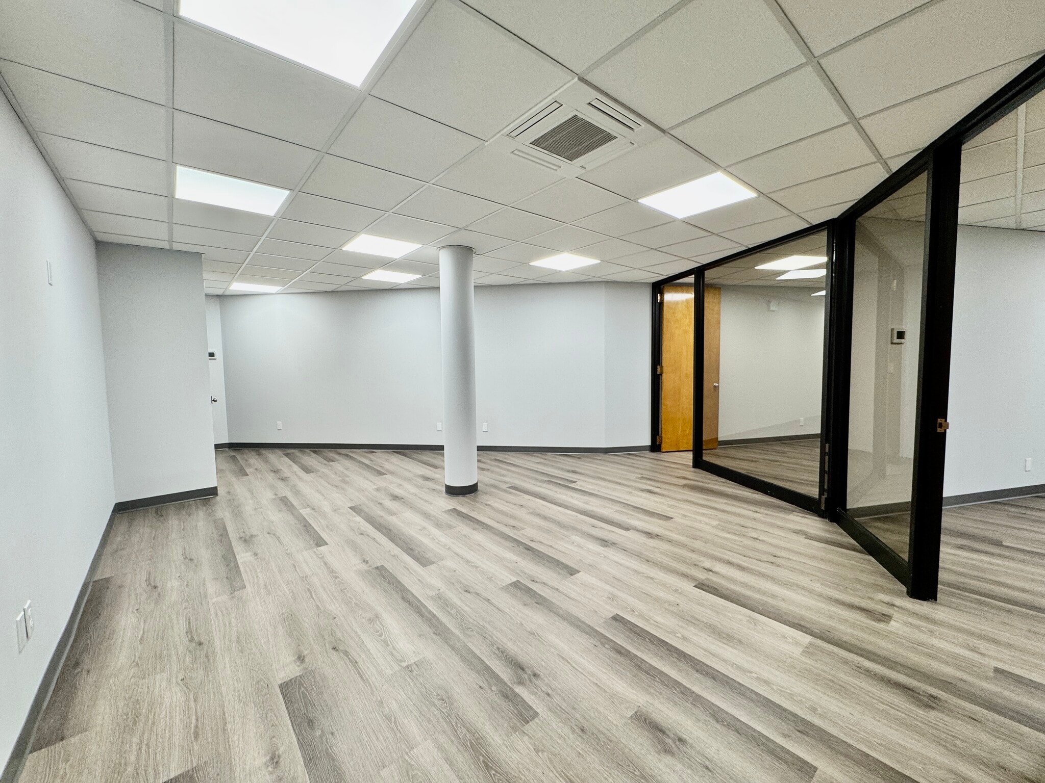 111 Brook St, Scarsdale, NY for lease Interior Photo- Image 1 of 13