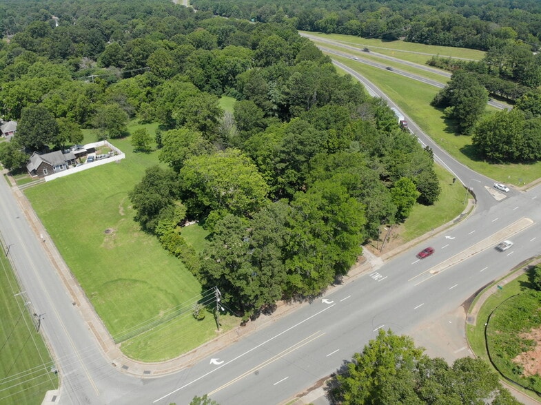 Commercial and Residential Property portfolio of 2 properties for sale on LoopNet.ca - Aerial - Image 3 of 48