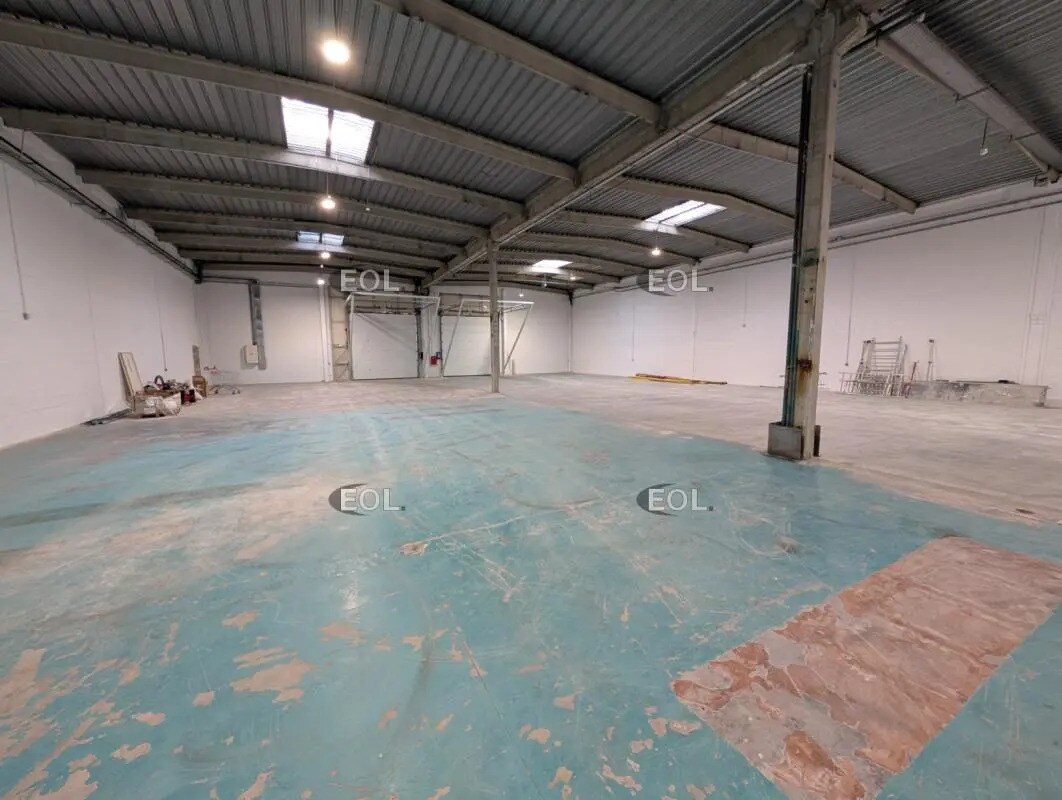 Flex in Ivry-sur-Seine for lease Interior Photo- Image 1 of 11