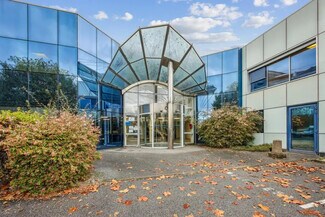 Plus de détails pour 184 Rue Tabuteau, Buc - Bureau à vendre