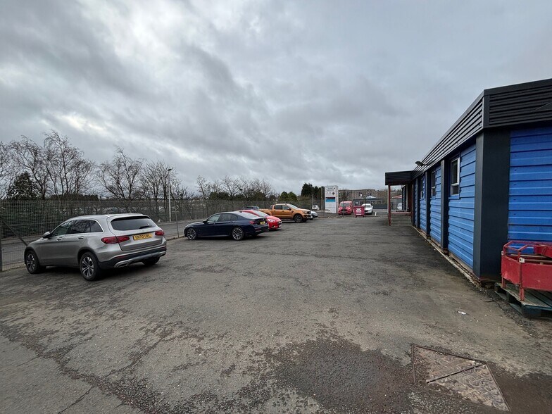 7 Law Pl, East Kilbride à louer - Photo du bâtiment - Image 3 de 12