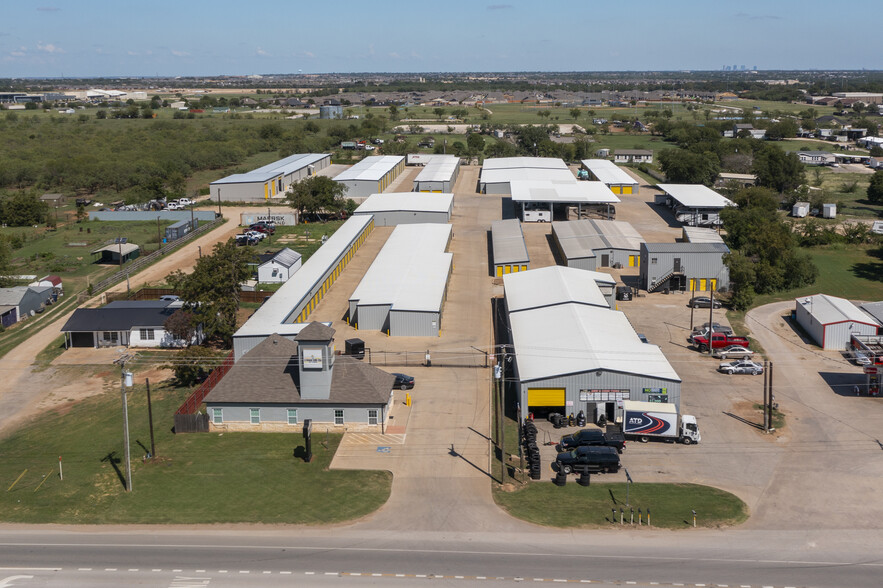 1908 Farm to Market Rd, Crowley, TX for lease - Building Photo - Image 2 of 6