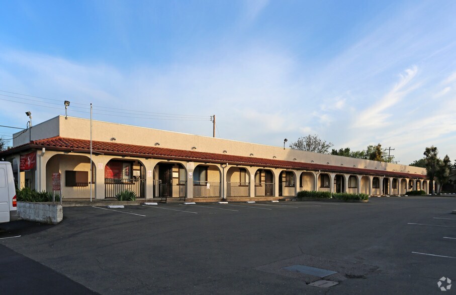 3636 Castro Valley Blvd, Castro Valley, CA à vendre - Photo principale - Image 1 de 1