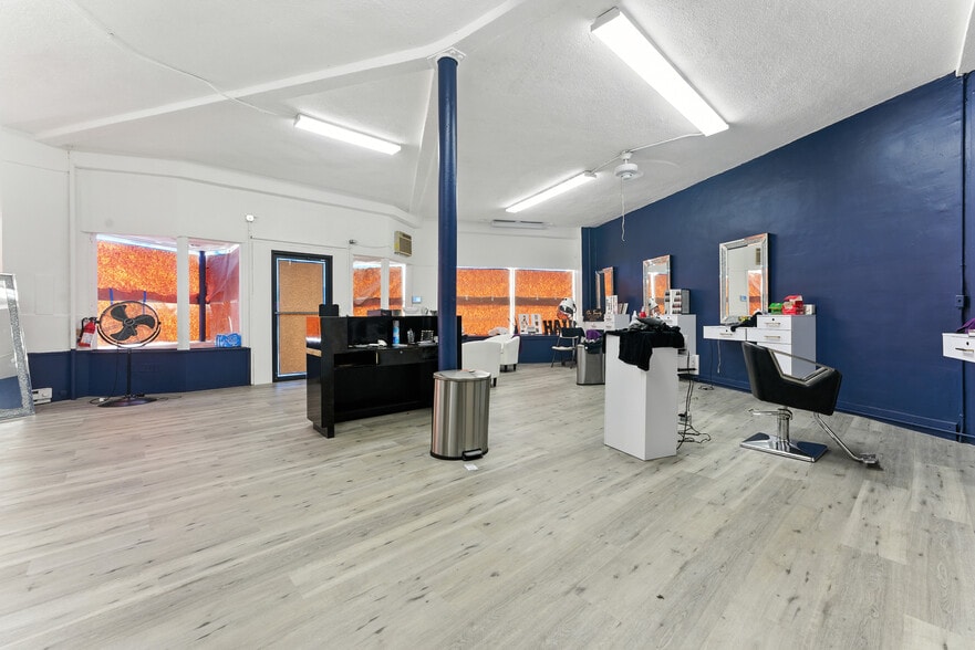 752 Sumner Ave, Springfield, MA for sale - Building Photo - Image 3 of 11