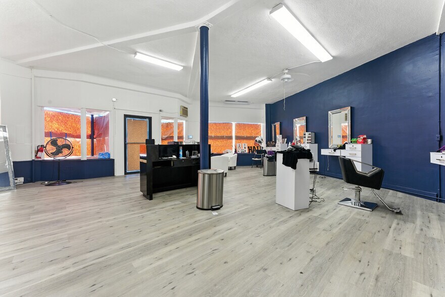 752 Sumner Ave, Springfield, MA à vendre - Photo du bâtiment - Image 3 de 11