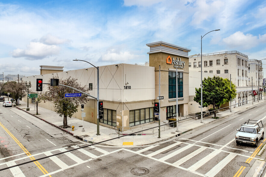 1810 S Broadway, Los Angeles, CA à louer - Photo principale - Image 1 de 11