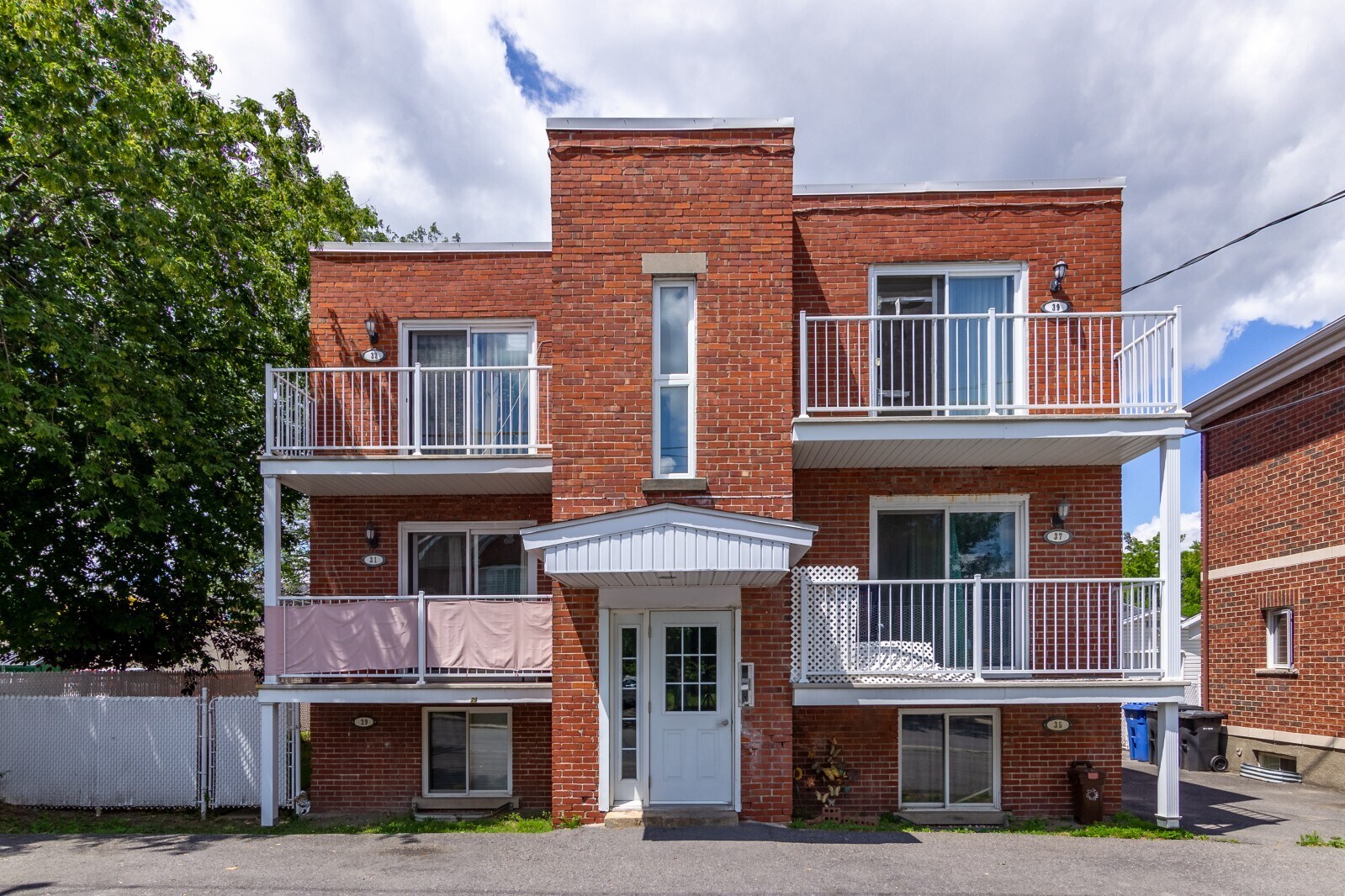 29-39 Rue King-George, Longueuil, QC à vendre Photo principale- Image 1 de 1