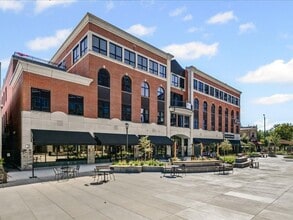 1 E Main St, Champaign, IL for lease Interior Photo- Image 1 of 17