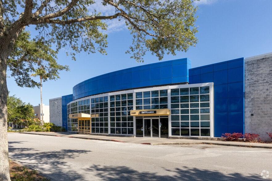 9401 W Colonial Dr, Ocoee, FL for lease - Building Photo - Image 2 of 15