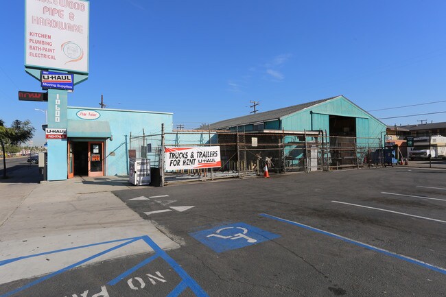 More details for 10600-10624 Hawthorne Blvd, Lennox, CA - Retail for Lease