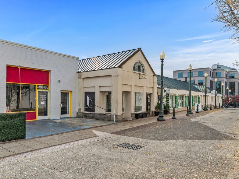 70 Wall St, Asheville, NC à louer - Photo du bâtiment - Image 3 de 24