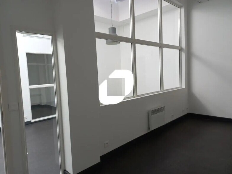 Office in Roubaix for sale - Interior Photo - Image 3 of 6