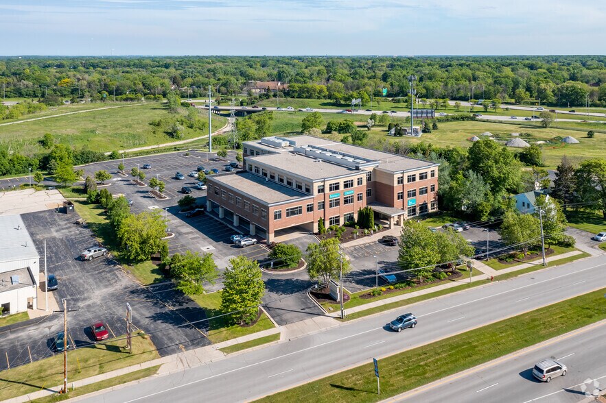 4131 W Loomis Rd, Greenfield, WI à louer - Aérien - Image 2 de 12