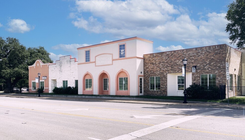101 Fannin Ave, Round Rock, TX à louer - Photo principale - Image 1 de 7