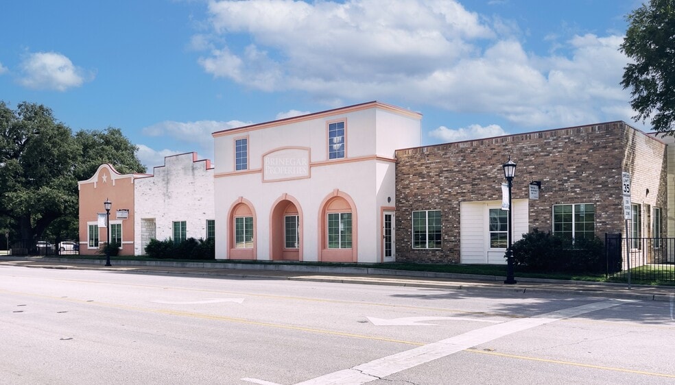 101 Fannin Ave, Round Rock, TX for lease - Primary Photo - Image 1 of 7