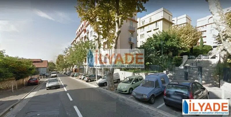 Bureau/Commerce de détail dans Marseille à louer - Photo du bâtiment - Image 3 de 10