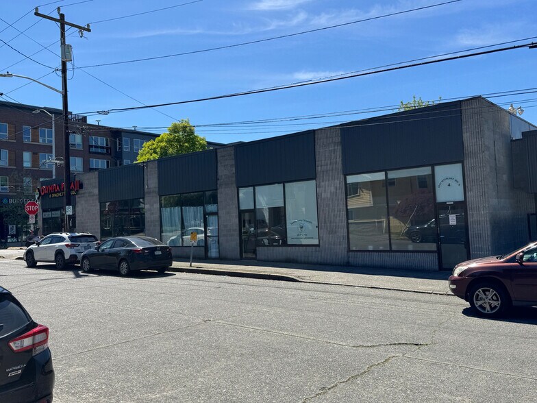 4501 Interlake Ave N, Seattle, WA for lease - Building Photo - Image 2 of 5