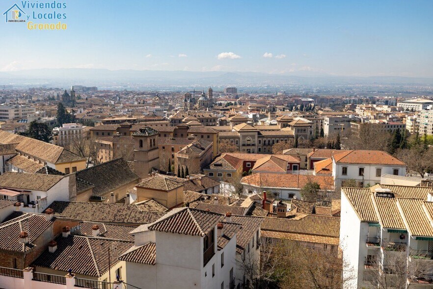 Terrain dans Granada, Granada à vendre - Photo du bâtiment - Image 2 de 36