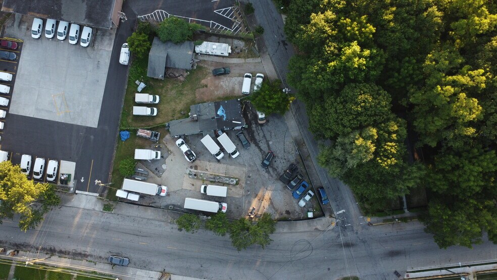 1629 Lakewood Ave SE, Atlanta, GA à vendre - Photo du bâtiment - Image 1 de 7