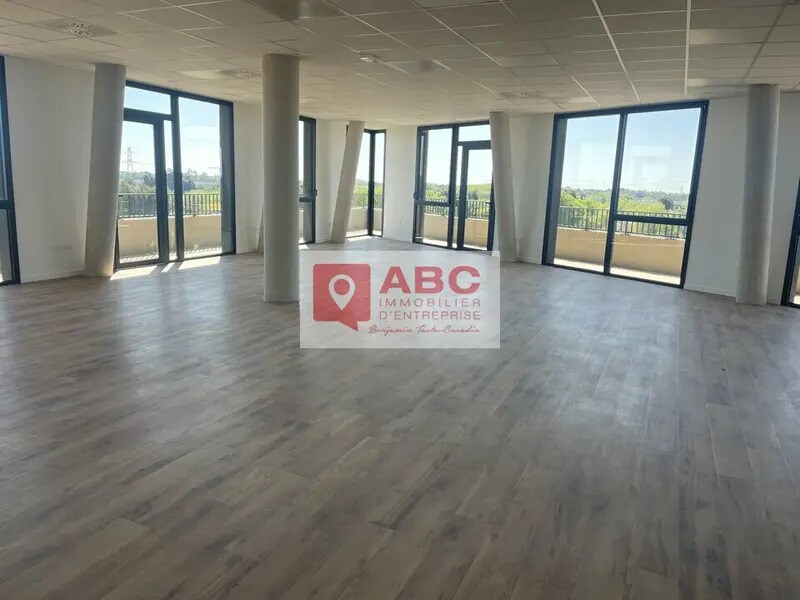 Office in Montpellier for lease Interior Photo- Image 1 of 6
