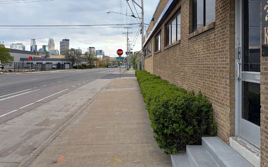 2201-2207 N 2nd St, Minneapolis, MN à vendre - Photo du bâtiment - Image 3 de 15